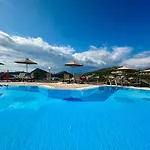 Panorama 4*