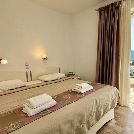 מלון דירות Panorama 4*