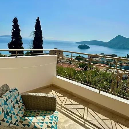 Ξενοδοχείο με διαμερίσματα Panorama 4*