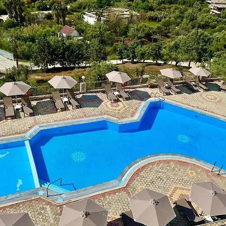 Panorama מלון דירות 4*