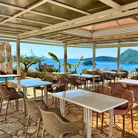 מלון דירות Panorama 4*